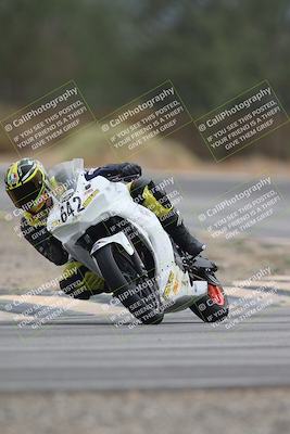 media/Sep-21-2025-Race Pace (Sun) [[98bf33ef95]]/Non Verified/4-Turn 3 (910am)/